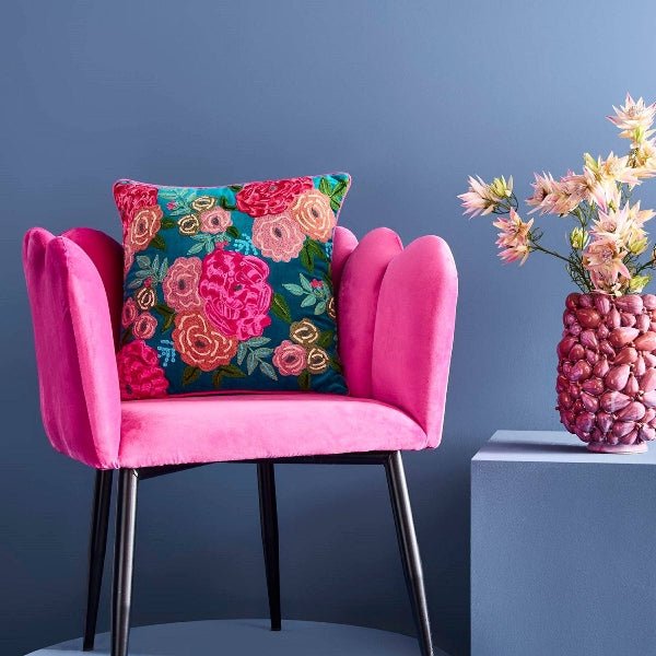 Flora - Handbestickes Kissen - Home by Heidemann