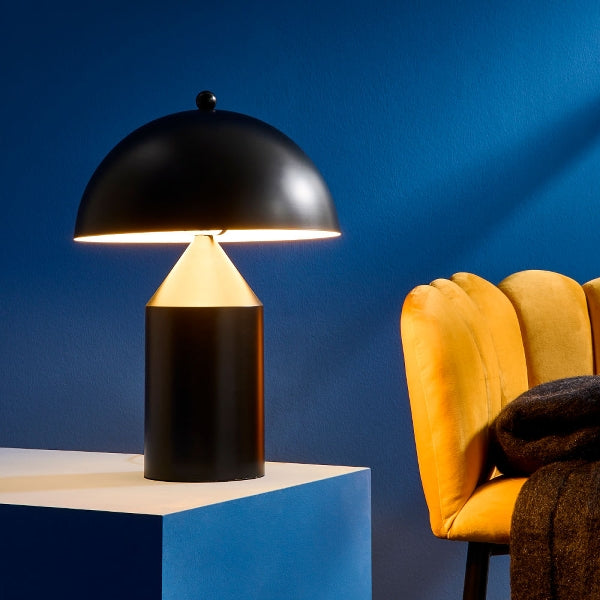 Leuchte & Polstersessel Set