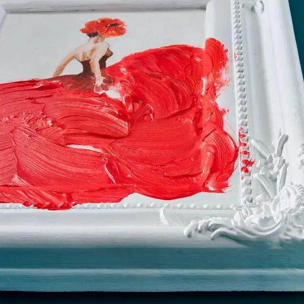 Lady in Red - Home by Heidemann