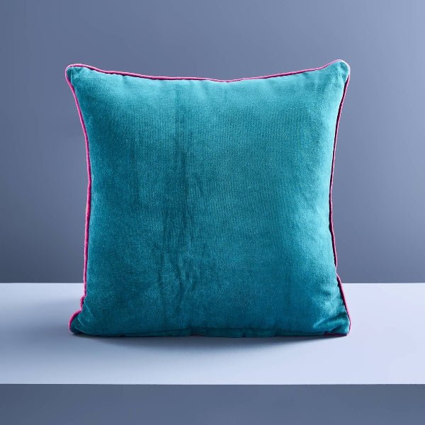 Flora - Handbestickes Kissen - Home by Heidemann